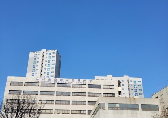 '무면허·무보험' 불체자 노렸다…대포차 89대 유통한 외국인 덜미