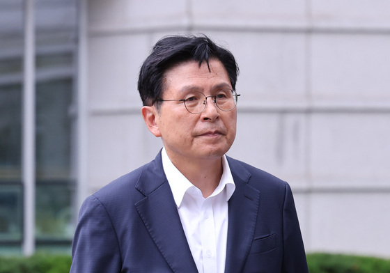 '올다르크' 뒤따라 법원 들어선 황교안