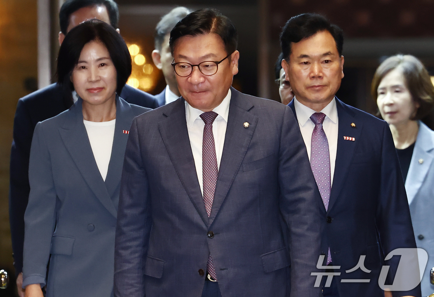 (서울=뉴스1) 김민지 기자 = 정점식 국민의힘 원내대표가 21일 오후 서울 여의도 국회 예결위회의장에서 열린 의원총회에서 모두 발언을 하고 있다. 2026.7.21/뉴스1