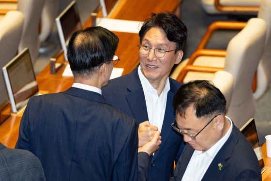 김민석 "유시민 예언, 필패할 것…절제와 품격 놓은 평론"