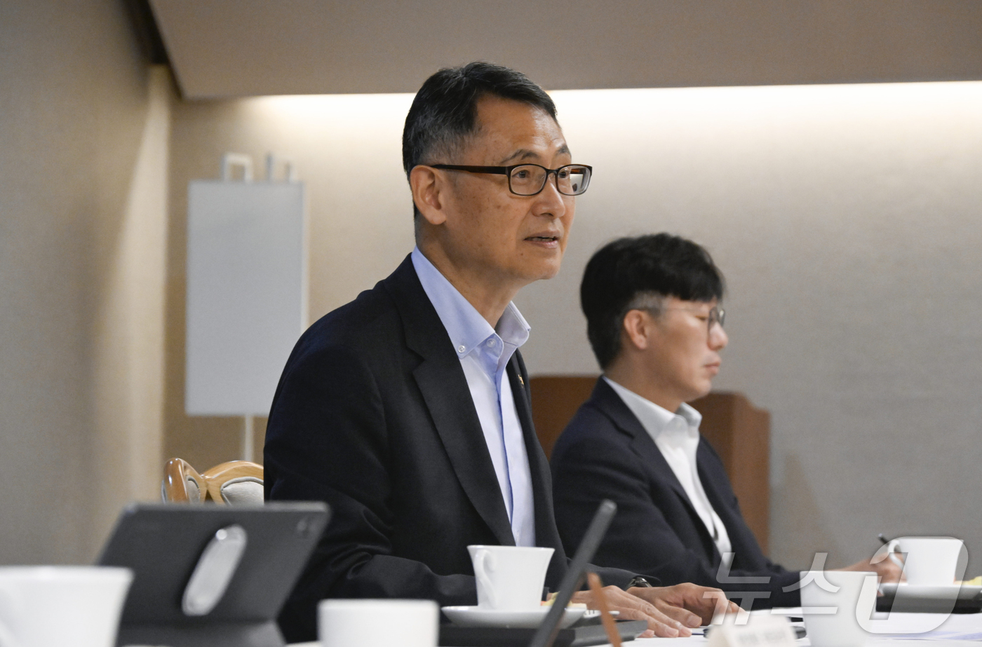 (서울=뉴스1) = 허장 재정경제부 2차관이 21일 서울 종로구 정부서울청사에서 열린 '외환시장 관련 수출기업 간담회'에서 발언하고 있다. (재정경제부 제공, 재판매 및 DB 금지 …