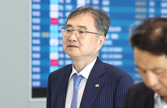 조현 외교 장관, 아세안 외교장관회의 참석차 출국