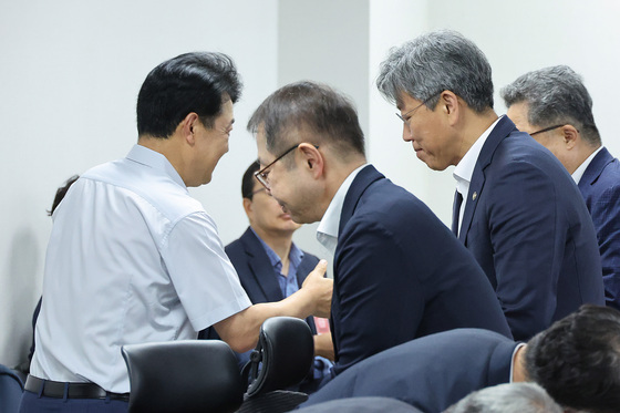 "국토부, 26.5만 공급목표 추상적"…당정서 여당 질책 쏟아져