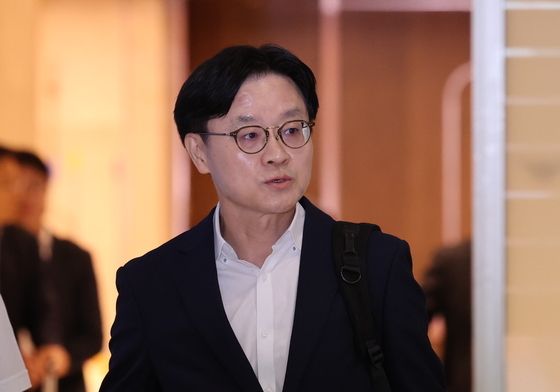 미국으로 출국하는 김정관 장관