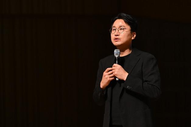이경수 대표 "건강 잃으면 돈·가족·명성 의미 없어…행복의 조건"