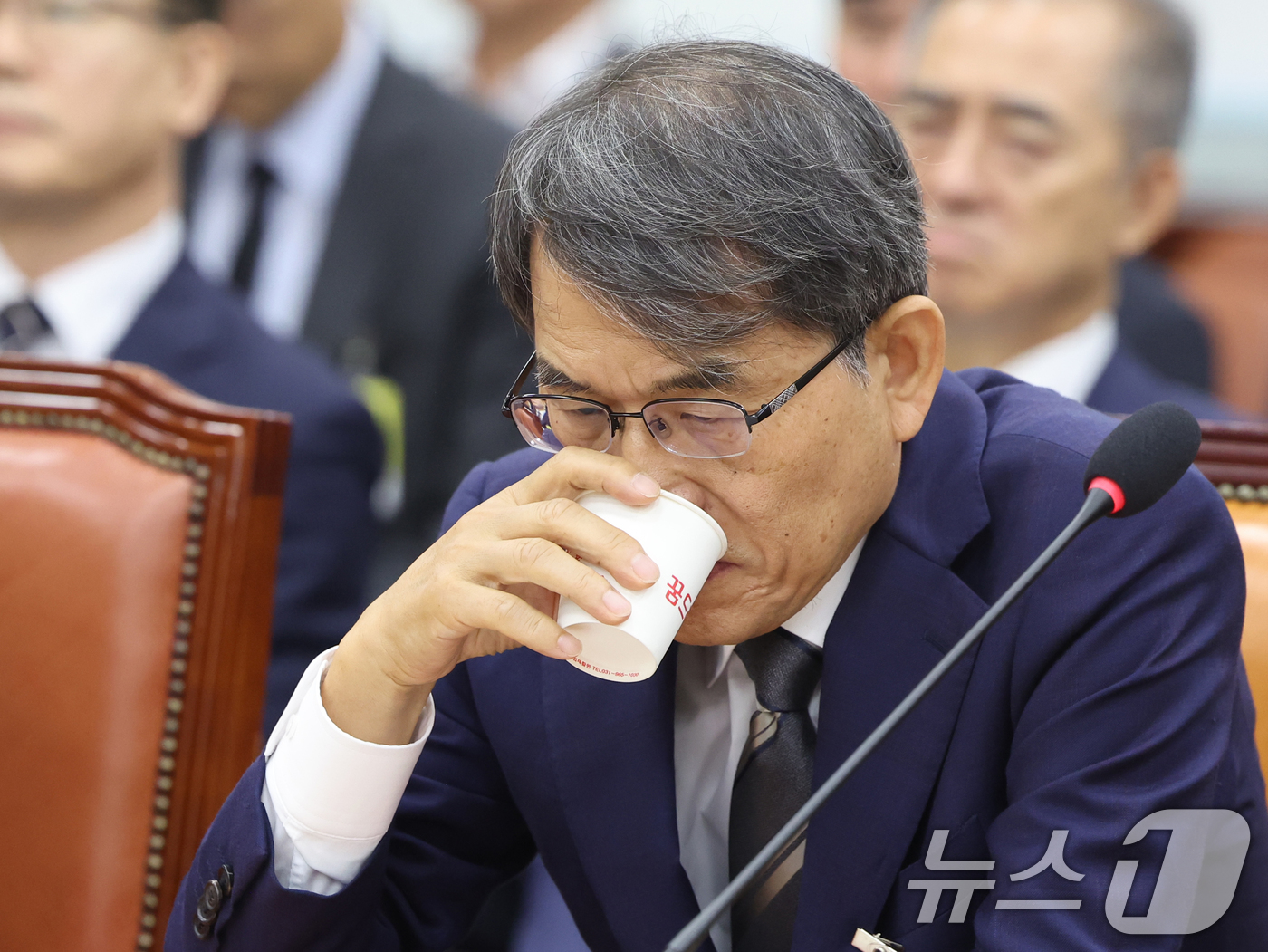 (서울=뉴스1) 황기선 기자 = 노태악 전 중앙선거관리위원장이 22일 서울 여의도 국회에서 열린 제9회 전국동시 지방선거 투표용지 부족사태 등 국민참정권 침해 진상규명 및 선거관리 …