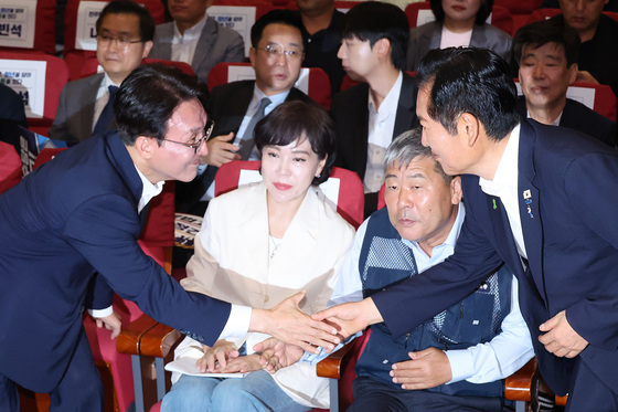 정청래, 김민석 '신천지' 의혹에 "강력응징"…친청계 "사퇴하라"
