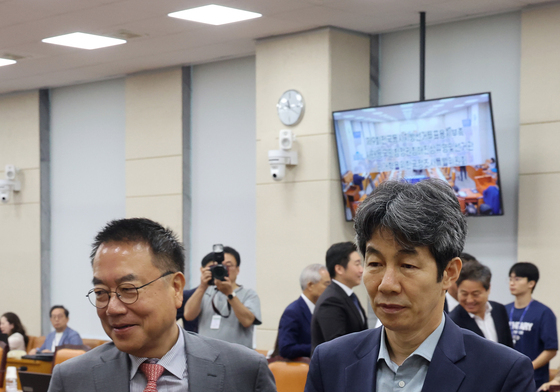 함께 회의장 나서는 국조특위 與野 간사