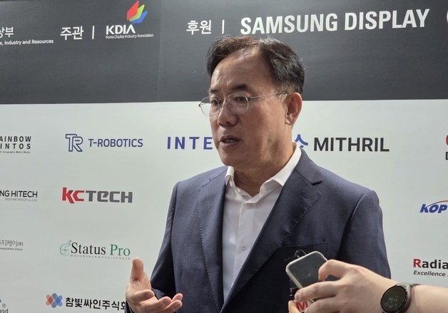 정철동 LGD 사장 "기술 중심 성장 지속…수익성 개선 성과 낼 것"