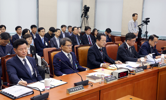 선관위 국조특위 2차 청문회 자리한 증인들