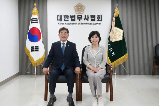 신복위 "채무조정 제도 오인 막는다"…대한법무사협회와 협력 방안 논의