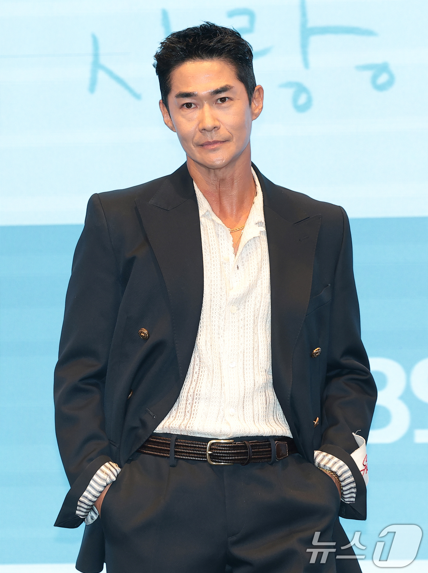 (서울=뉴스1) 권현진 기자 = 배우 배정남이 22일 서울 구로구 신도림 디큐브시티 더세인트에서 열린 KBS 2TV 새 주말드라마 ‘사랑이 온다’(극본 이경희/연출 홍석구) 제작발 …