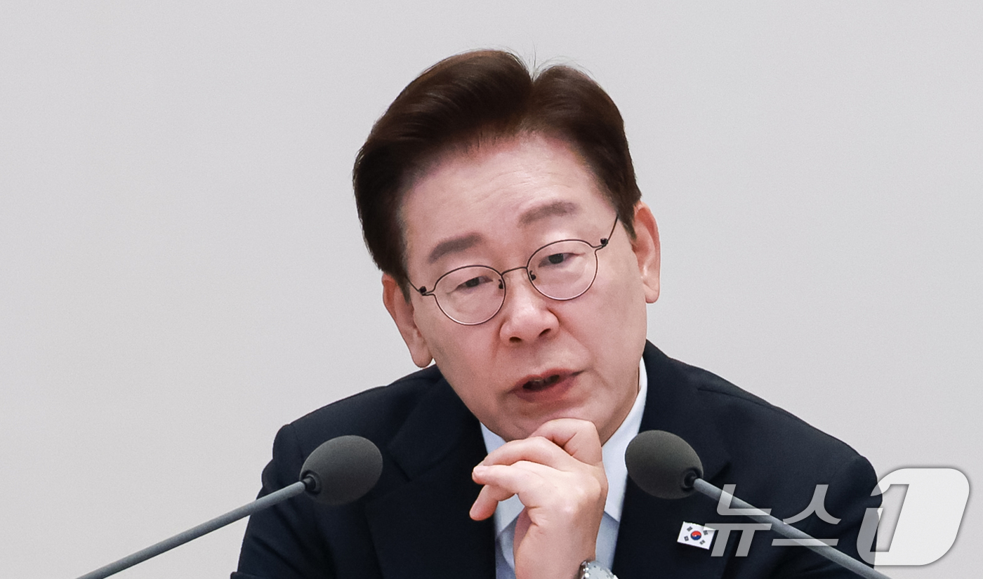 (서울=뉴스1) 이재명 기자 = 이재명 대통령이 22일 청와대에서 열린 지역·필수·공공의료 간담회에서 발언하고 있다. (청와대통신사진기자단) 2026.7.22/뉴스1