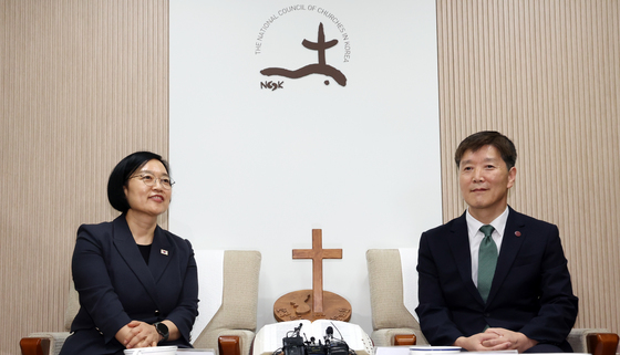 한성숙 총리,  박승렬 한국기독교교회협의회 총무 예방