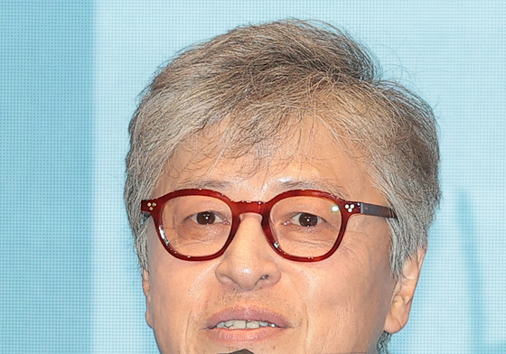 인사말 하는 권해효