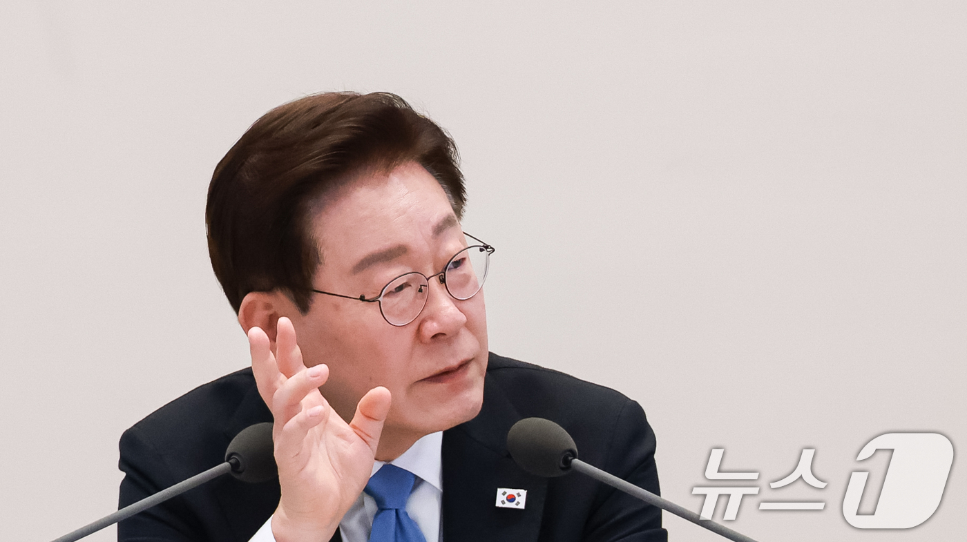 (서울=뉴스1) 이재명 기자 = 이재명 대통령이 22일 청와대에서 열린 지역·필수·공공의료 간담회에서 발언하고 있다. (청와대통신사진기자단) 2026.7.22/뉴스1