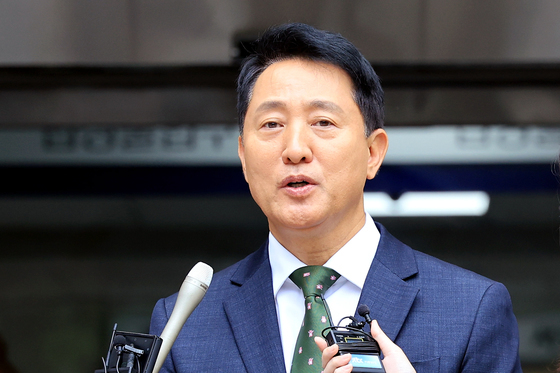 5선 오른 오세훈, 명태균에 발목…"시장직·대권행 모두 위기"