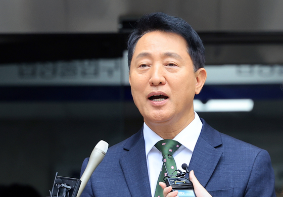 오세훈 "납득 못해, 항소심서 다툴 것"…선고 내내 '덤덤'(종합)