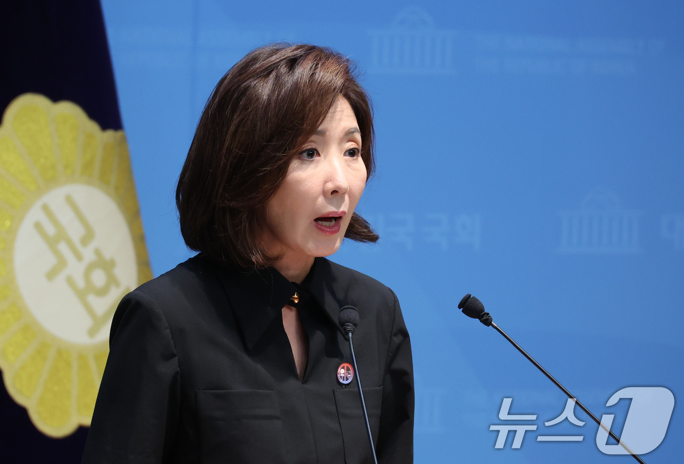 (서울=뉴스1) 신웅수 기자 = 나경원 국민의힘 의원이 23일 서울 여의도 국회 소통관에서 오세훈 서울시장의 유죄 선고 관련 기자회견을 하고 있다. 2026.7.23/뉴스1