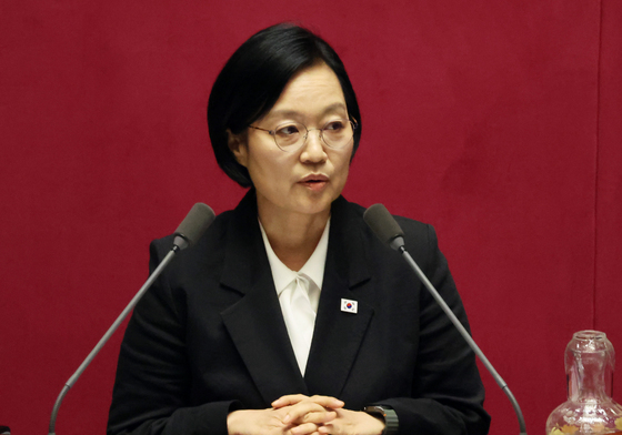 한총리, 본회의장서 취임인사…"AI대전환 추진, 국회와 더 소통하겠다"