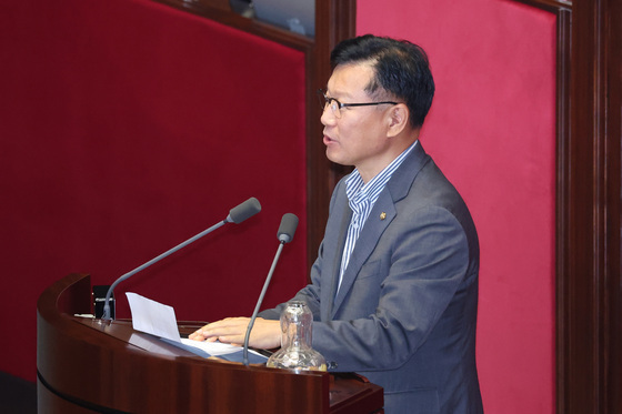 당선 인사하는 이양수 신임 정보위원장