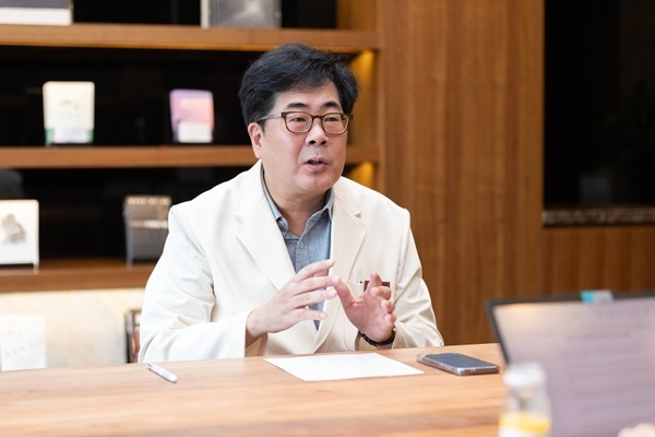 [인터뷰] "자살 감소? 청년·청소년은 늘었다…20년 내다본 정책 필요"