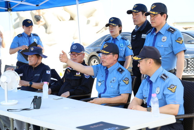 이종욱 동해해경청장 직무대리, 포항 연안해역 찾아 구조 대응태세 확인