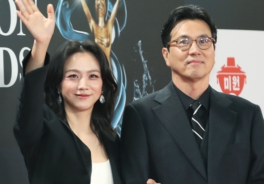 '김태용♥' 탕웨이 48세에 득남, 두 아이 엄마 됐다…"네 식구 가족여행 갈 것"