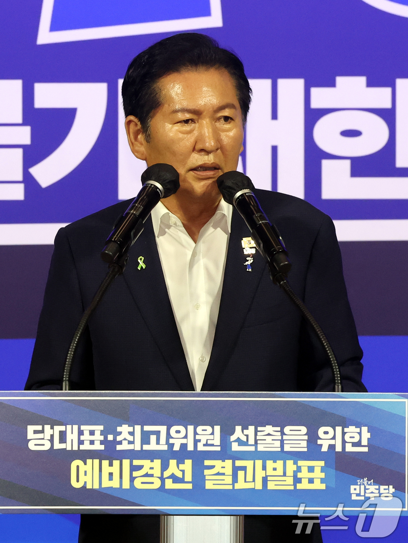 (서울=뉴스1) 황기선 기자 = 더불어민주당 8·17 전당대회 당대표 본경선에 진출한 정청래 의원이 23일 오후 서울 여의도 국회 의원회관에서 열린 '당대표·최고위원 선출을 위한 …