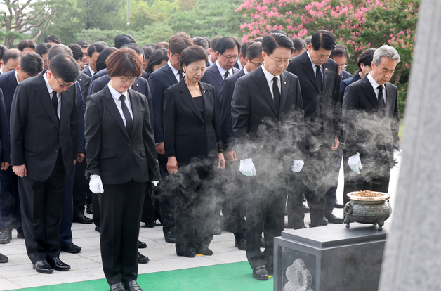 제22대 후반기 국회 국립서울현충원 참배
