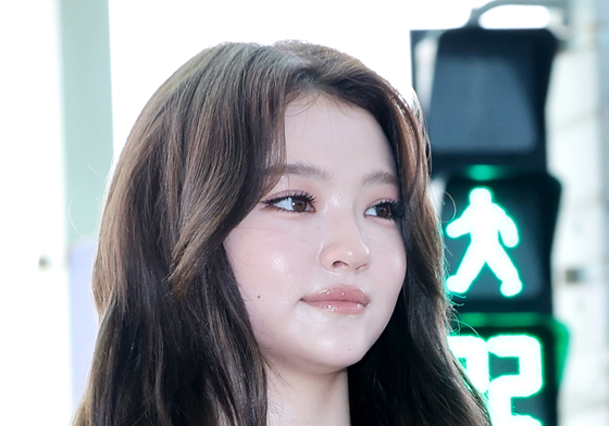 미야오 엘라, 인형이야 사람이야