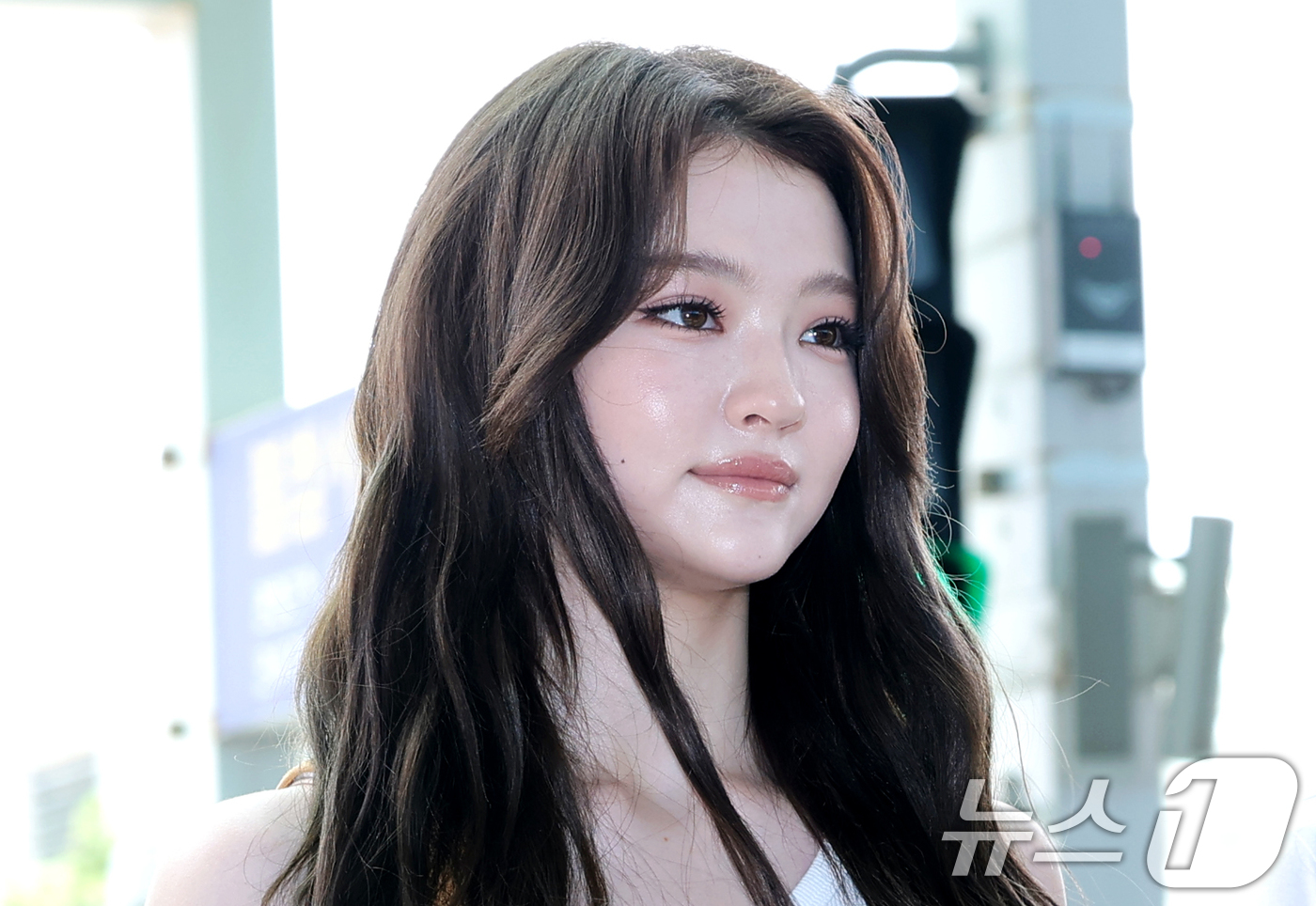 (인천공항=뉴스1) 권현진 기자 = 미야오 엘라가 ACON 2026 참석을 위해 24일 인천공항을 통해 대만 타이베이로 출국하고 있다. 2026.7.24/뉴스1