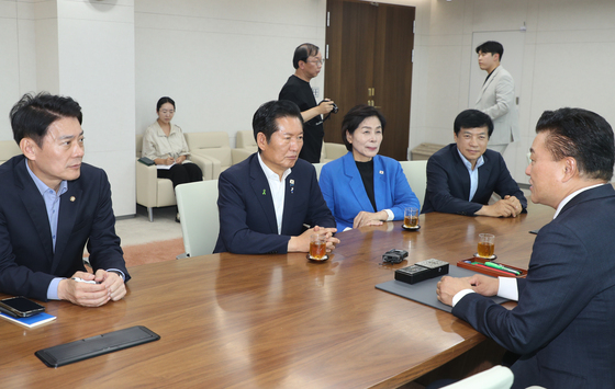 충북도청 찾은 정청래 당대표 후보