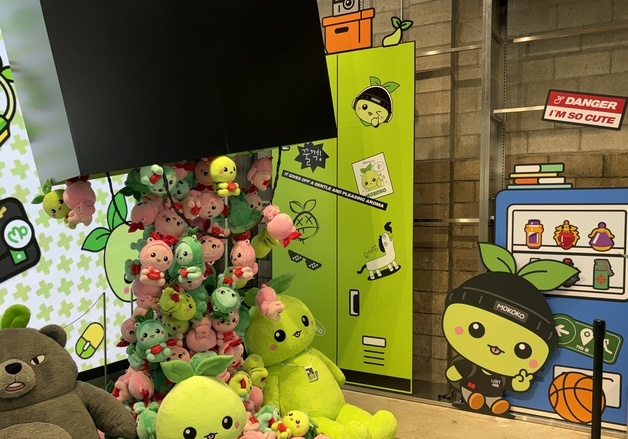 동글동글 '모코코'와 찰칵…로스트아크x무신사 팝업스토어 가보니