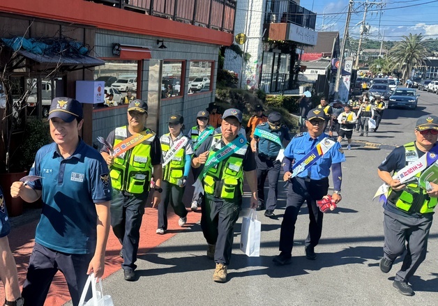 서귀포해경·경찰·시·소방, 제주 해양안전문화 홍보 공동 캠페인