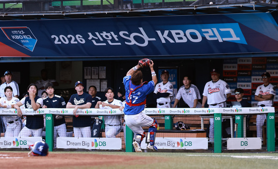 강민호 '적진에서'