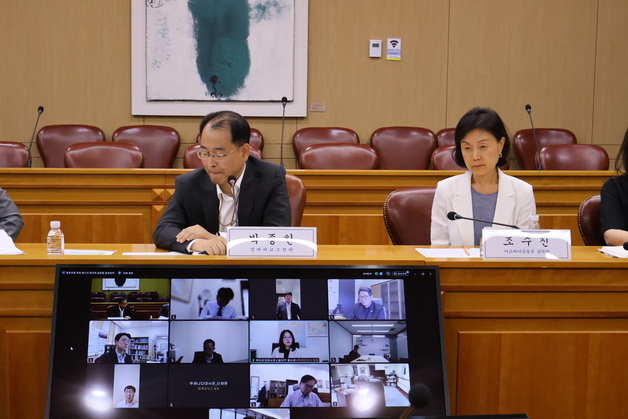 외교부, 중동전쟁 공급망 점검…호르무즈 리스크·대체수송로 논의