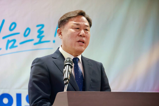 당선인사하는 김종훈 진보당 신임 대표