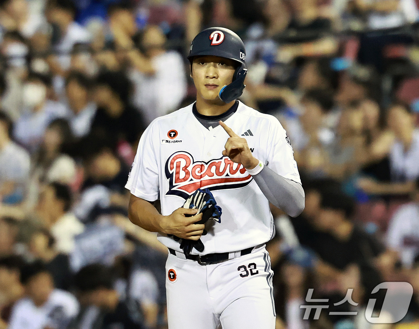 (서울=뉴스1) 구윤성 기자 = 24일 오후 서울 송파구 잠실야구장에서 열린 프로야구 '2026 신한은행 SOL KBO리그' 삼성 라이온즈와 두산 베어스의 경기, 8회말 2사 1, …