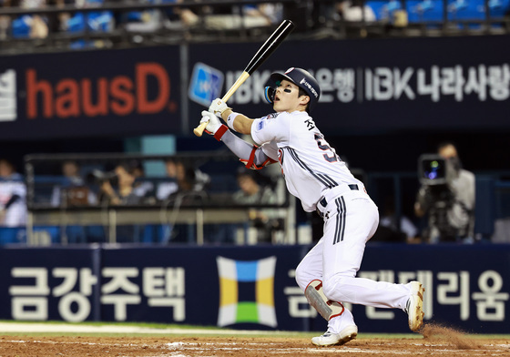 조수행, 8시즌 연속 100안타