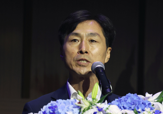 축사하는 한창민 대표