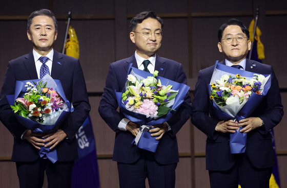 혁신당 새 당대표에 신장식…차규근·황현선 최고위원 선출