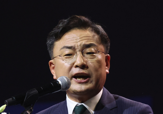 당대표 수락연설하는 신장식