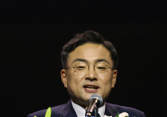 당대표 수락연설하는 신장식