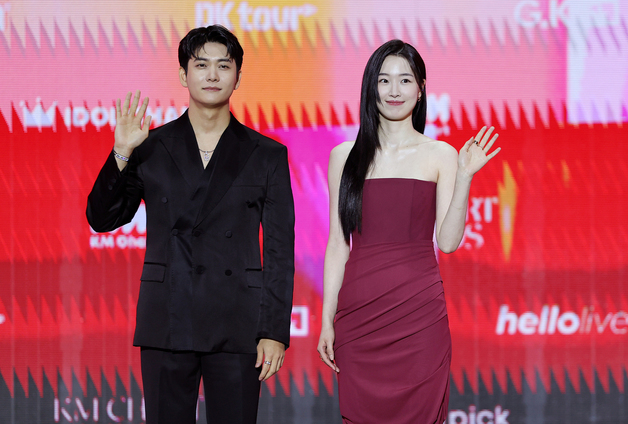 강태오·원지안, KMA 2026 MC로 호흡