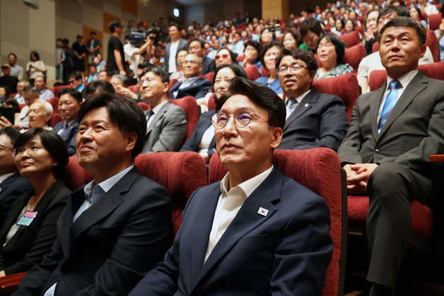 전남광주 북구 GIST 방문한 김민석