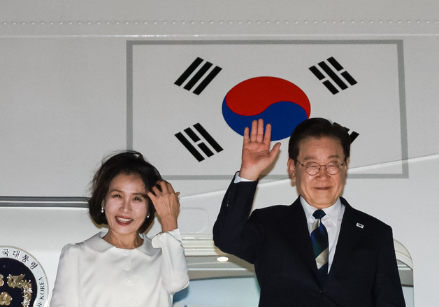 AI 서밋 일정 마친 이재명 대통령