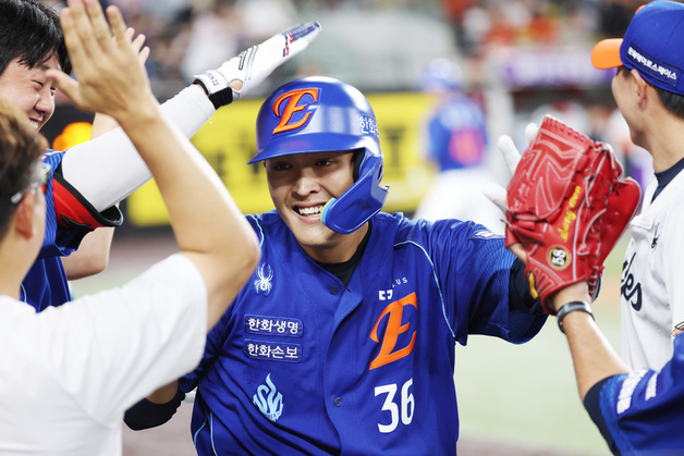 한지윤 첫 홈런, 쐐기 3점포