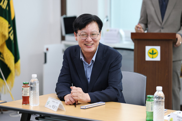 서대문구청장 의전 줄인다…주말·야간 '얼굴도장 수행' 없애