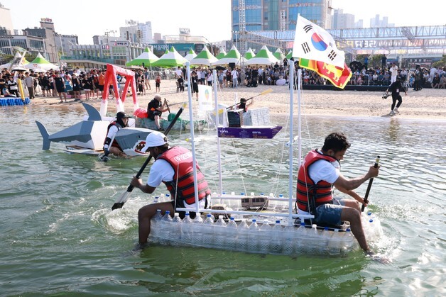 배 만들고 워터밤 파티…18만명 '2026 울산 조선해양축제'에 푹 빠졌다